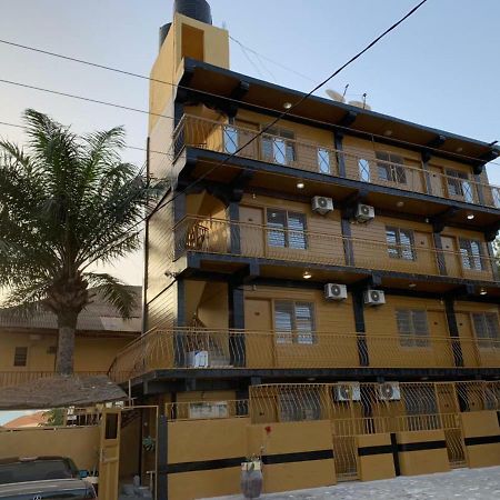 Vlv International Guest House โคโลลิ ภายนอก รูปภาพ