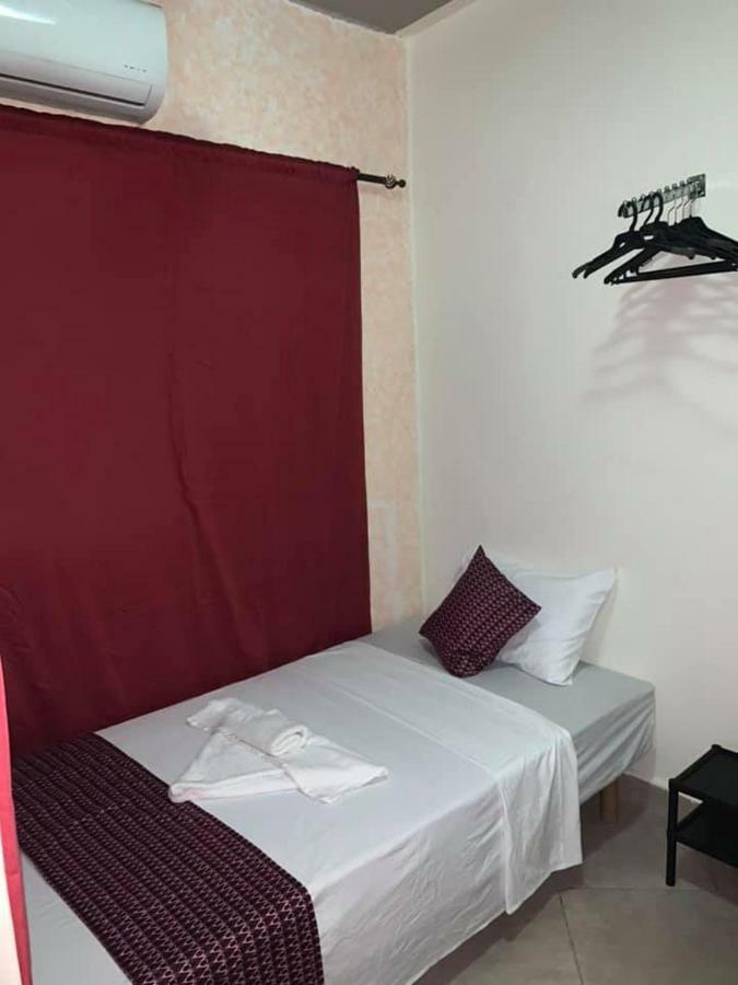 Vlv International Guest House โคโลลิ ภายนอก รูปภาพ